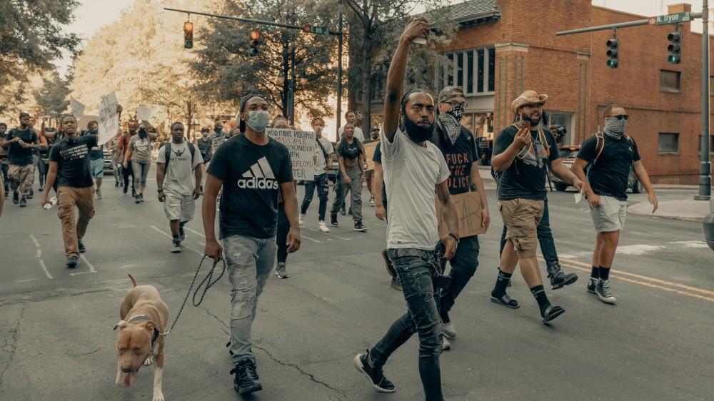 நாட்டை சீரளித்துக் கொண்டிருக்கும் அரசே விலகு - எழுச்சிப் பேரணி