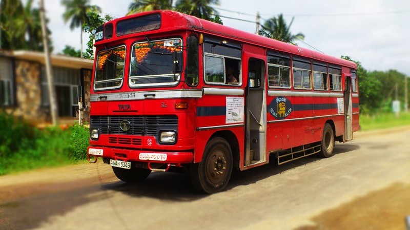 இ.போ.ச.வும், தனியார் சேவையும் மக்களுக்காக இணைந்து செயல்படும்