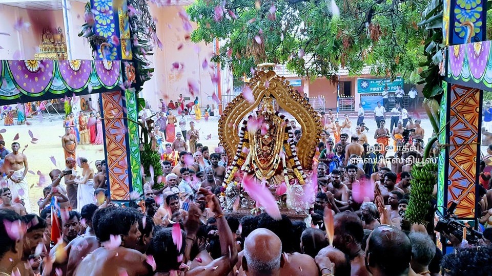 நயினாதீவு நாகபூசணி அம்மன் ஆலயத்தின் தேர்த் திருவிழா