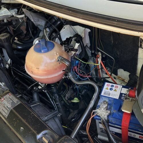 1997 (R)reg VW Transporter T4 Camper Van 2 Berth 1896cc TD 1 Lady Owner 9.5yrs