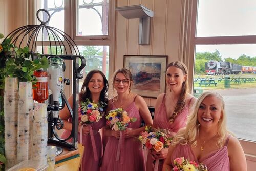 Gallery | Jolly Hucksters Mobile Bar Company | mobile bar Hertfordshire/mobile bar Buckinghamshire/mobile bar Hertfordshire/Wedding bar Buckinghamshire | wedding bar Hertfordshire | Real ale events bar /corporate events Hertfordshire/party bars Buckinghamshire/charity event bars