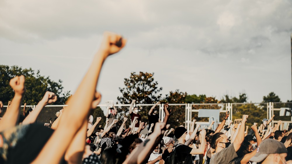 மாற்றுப்பாலின சமூகத்தினருக்கு எதிரான ஒடுக்கு முறைகளை கண்டித்து பேரணி