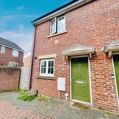 Lonydd Glas, Llanharan, CF72 9FZ