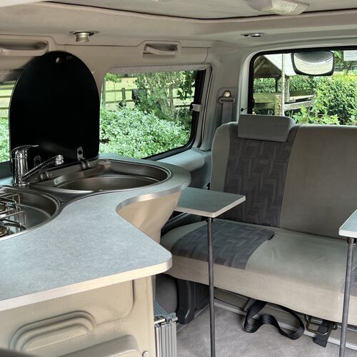 1999 Mazda Bongo 2.5 V6 Imperial Moonfleet Camper Van 4 Berth