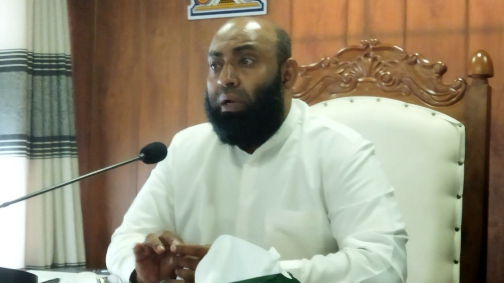 “தமிழ் சமூகத்தை முஸ்லிம் சமூகம் முன்னுதாரணமாக கொள்ள வேண்டும்” - தவிசாளர் தாஹிர்