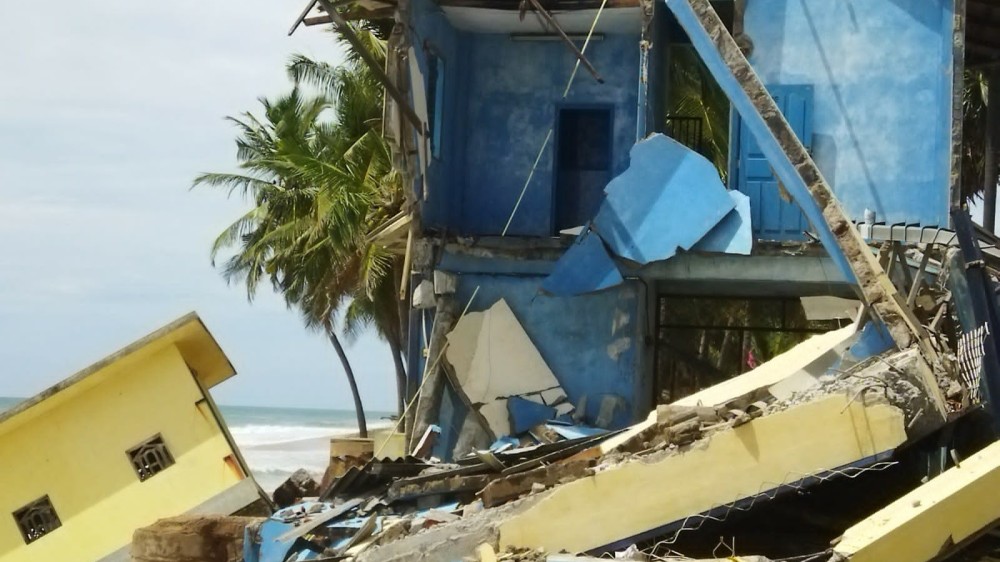 நிந்தவூரில் கடலரிப்பு உக்கிரம்