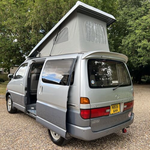 Toyota Granvia 3.0TD 4WD Auto Camper Van 4 Berth PRO Conversion 1996 Silver