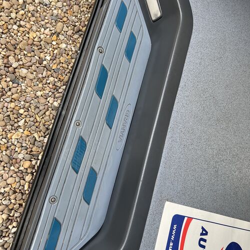 Toyota Granvia 3.0TD 4WD Auto Camper Van 4 Berth PRO Conversion 1996 Silver