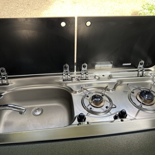 Toyota Granvia 3.0TD 4WD Auto Camper Van 4 Berth PRO Conversion 1996 Silver