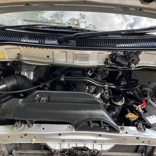 Toyota Granvia 3.0TD 4WD Auto Camper Van 4 Berth PRO Conversion 1996 Silver