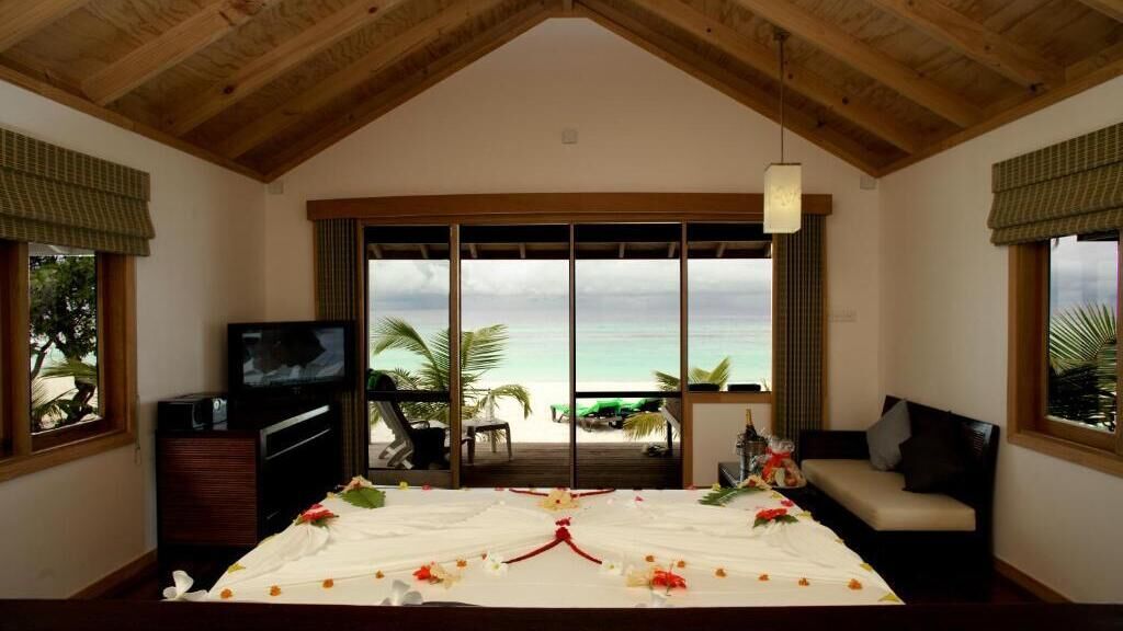 Kuredu Island Resort & Spa