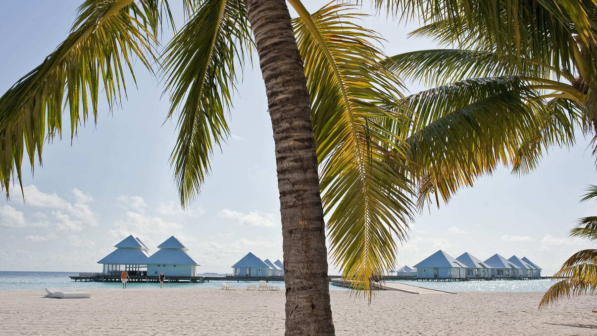 Diamonds Athuruga Maldives