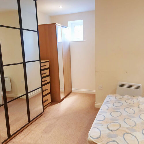 703 hyde rd, Gorton, M12 5PS