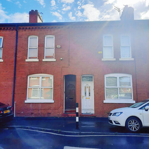 4 bed terraced house FOR RENT