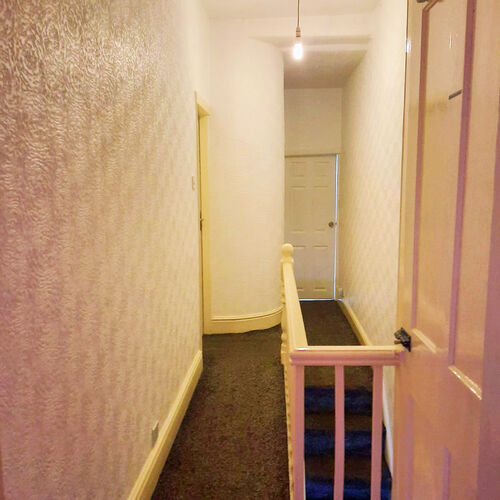 4 bed terraced house FOR RENT