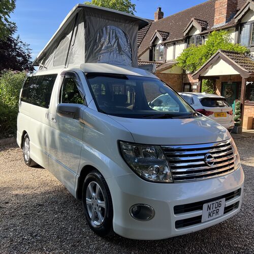 2006 Nissan Elgrand Northstar Camper Van 4 Berth 2.5V6 82179 miles Pearl White