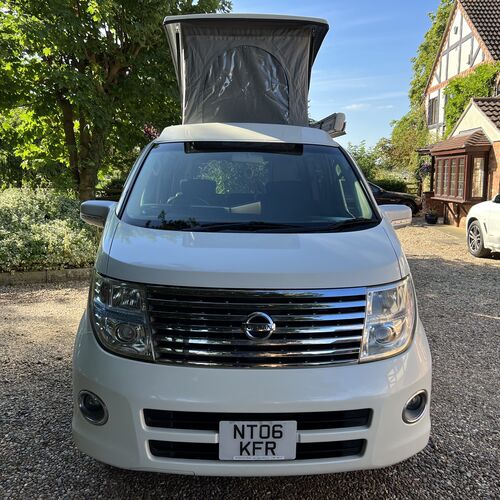 2006 Nissan Elgrand Northstar Camper Van 4 Berth 2.5V6 82179 miles Pearl White