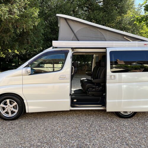 2006 Nissan Elgrand Northstar Camper Van 4 Berth 2.5V6 82179 miles Pearl White