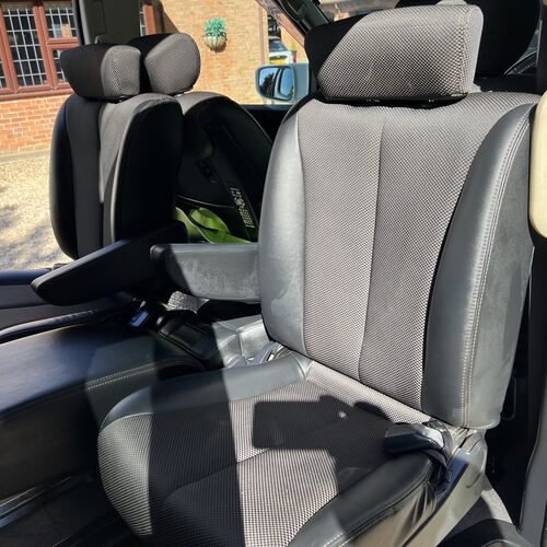 2006 Nissan Elgrand Northstar Camper Van 4 Berth 2.5V6 82179 miles Pearl White