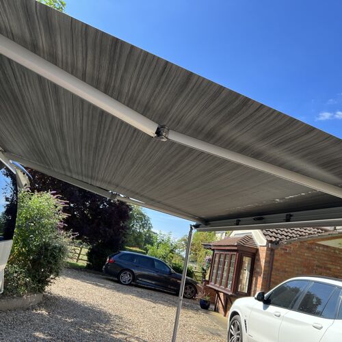 2006 Nissan Elgrand Northstar Camper Van 4 Berth 2.5V6 82179 miles Pearl White