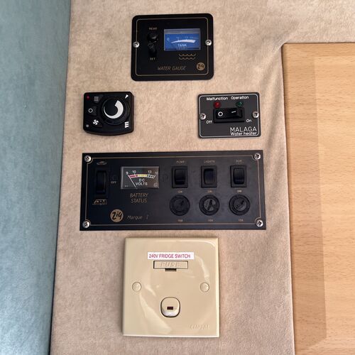 2004 Romahome Dimension R30 Citroen Relay 2.0 HDi Camper Van 2 Berth