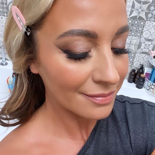 Gallery | Aldona Francis | Wedding Makeup Specialist Gloucestershire  | Award Winning Makeup Lessons in Bath  | Professional Mobile Makeup Artist Cotswolds