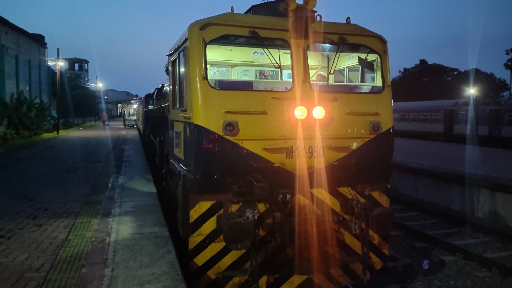 காங்கேசன்துறை- கொழும்பு கோட்டை தபால் ரயில் சேவை மீண்டும் ஆரம்பம்