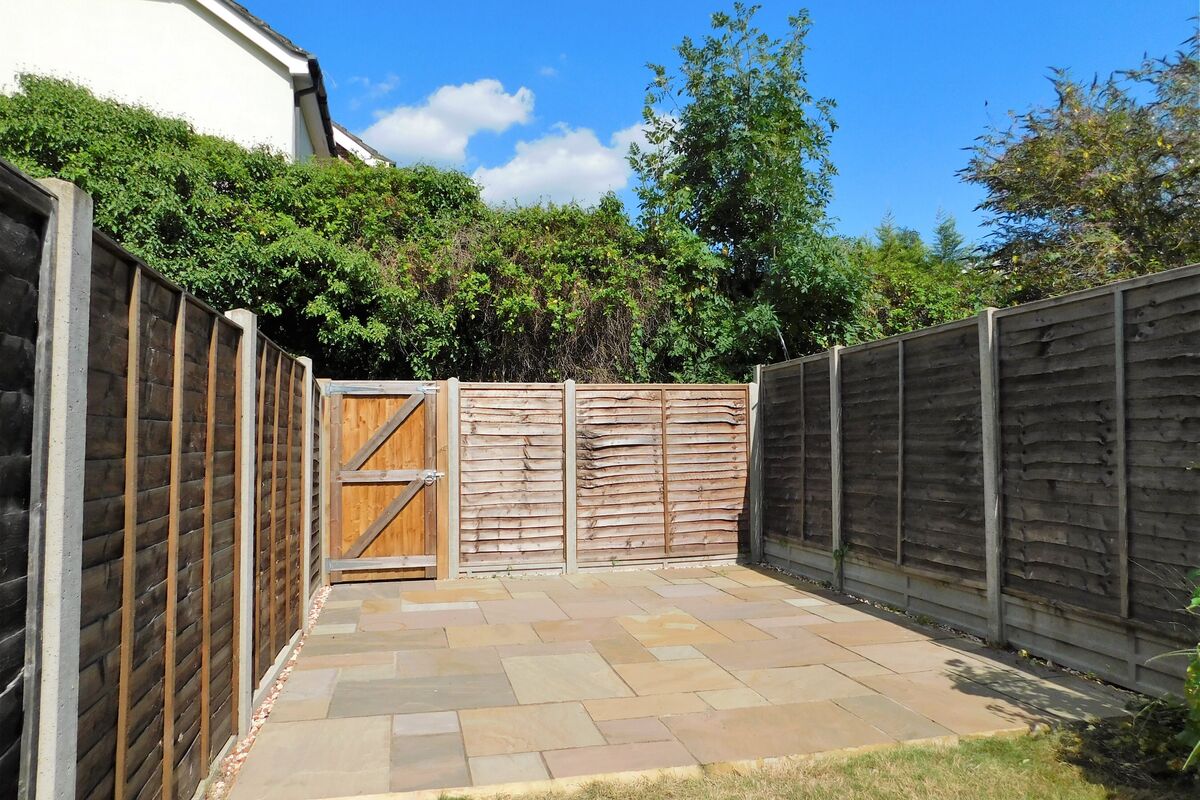 Wellington Terrace, Woking