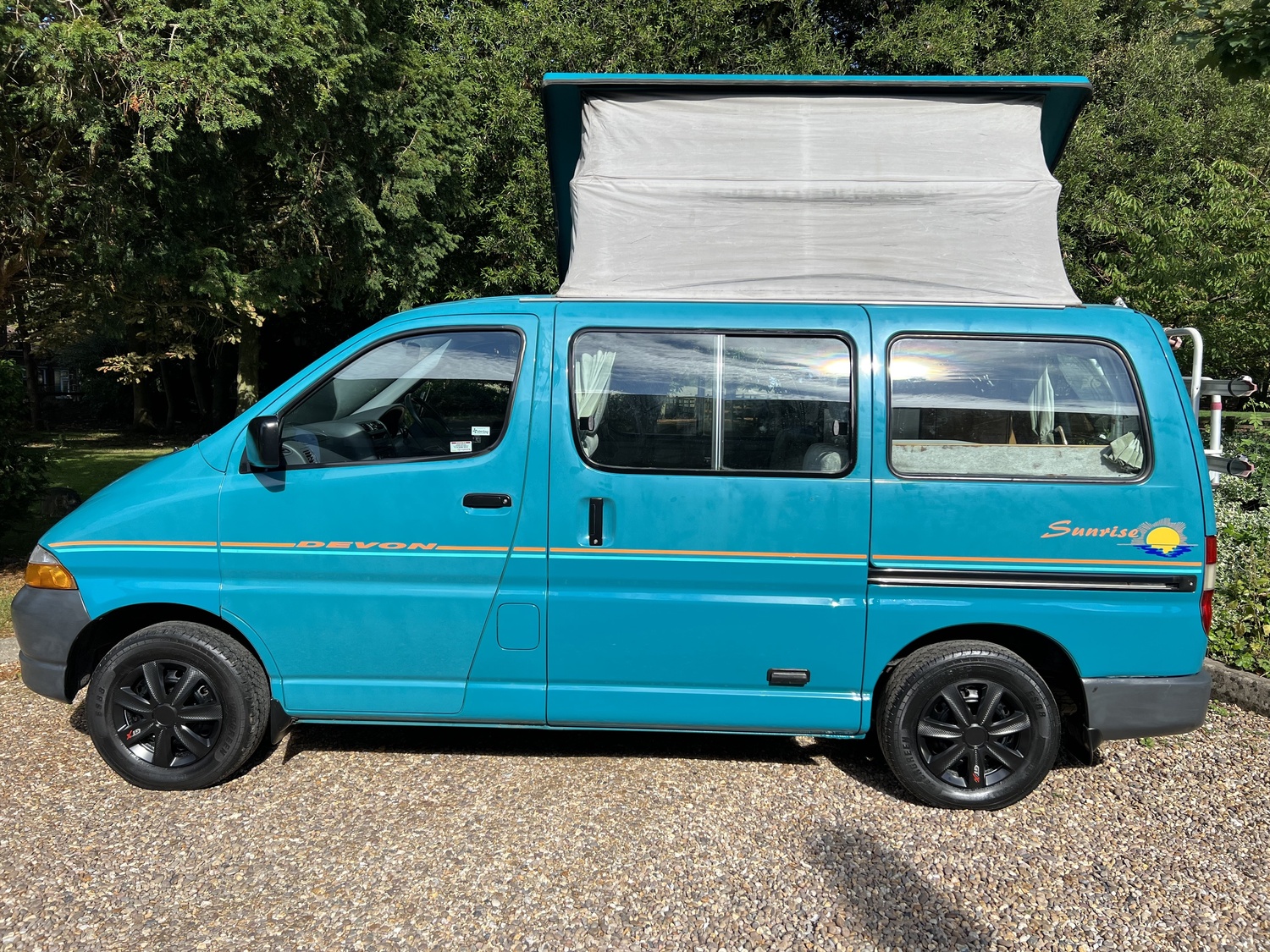 Devon Sunrise Toyota Hiace 2000 model Camper Van 2 Berth 2.4TD