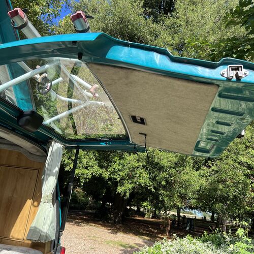 Devon Sunrise Toyota Hiace 2000 model Camper Van 2 Berth 2.4TD Heating/Toilet