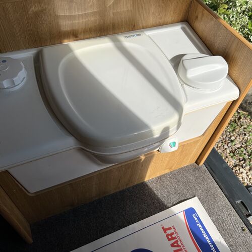 Devon Sunrise Toyota Hiace 2000 model Camper Van 2 Berth 2.4TD Heating/Toilet