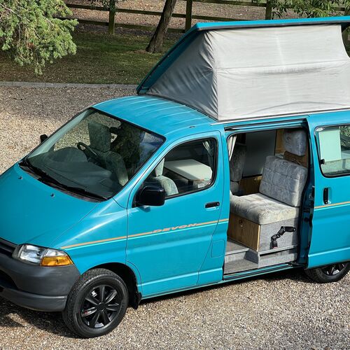 Devon Sunrise Toyota Hiace 2000 model Camper Van 2 Berth 2.4TD Heating/Toilet