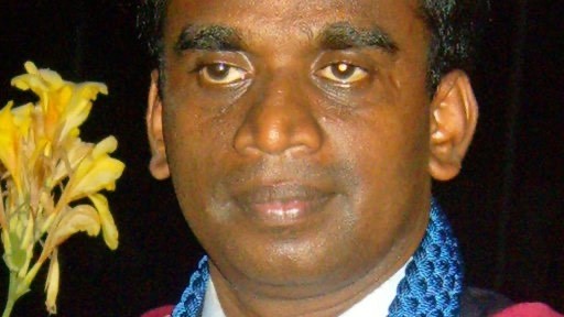 கலாநிதி தம்பு ஈஸ்வரமோகன் பேராசிரியராகப் பதவி உயர்வு