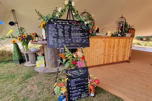 Gallery | Jolly Hucksters Mobile Bar Company | mobile bar Hertfordshire/mobile bar Buckinghamshire/mobile bar Hertfordshire/Wedding bar Buckinghamshire | wedding bar Hertfordshire | Real ale events bar /corporate events Hertfordshire/party bars Buckinghamshire/charity event bars