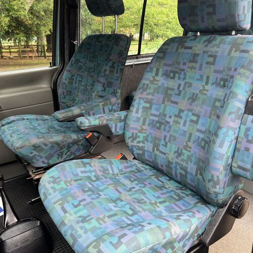 Bilbos Nektar Camper Van 4 Berth VW Transporter T4 SWB 2.5 TDi Automatic 04/2000