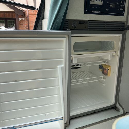 Bilbos Nektar Camper Van 4 Berth VW Transporter T4 SWB 2.5 TDi Automatic 04/2000