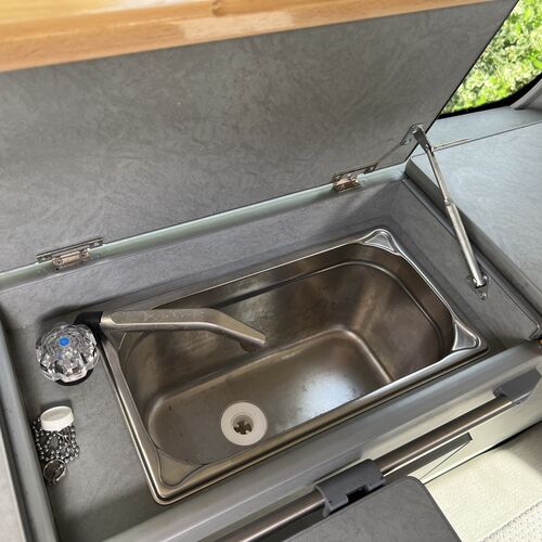 2009 Wellhouse Camper Van VW Caddy Maxi Life 1.9 TDi - ONLY 51745 MILES - RARE!