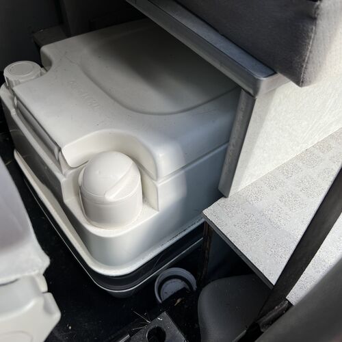 2009 Wellhouse Camper Van VW Caddy Maxi Life 1.9 TDi - ONLY 51745 MILES - RARE!