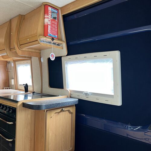 2007 Mercedes Sprinter 315 CDi 2148cc Luxury 3 Berth Camper Van LWB - Huge Spec