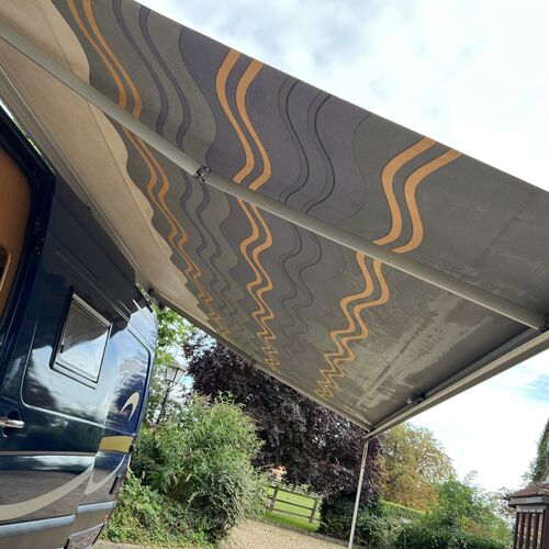 2007 Mercedes Sprinter 315 CDi 2148cc Luxury 3 Berth Camper Van LWB - Huge Spec