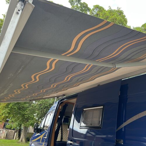 2007 Mercedes Sprinter 315 CDi 2148cc Luxury 3 Berth Camper Van LWB - Huge Spec