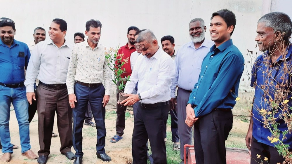 கல்முனை மாநகர சபையை அழகுபடுத்தும் திட்டம் ஆரம்பம்