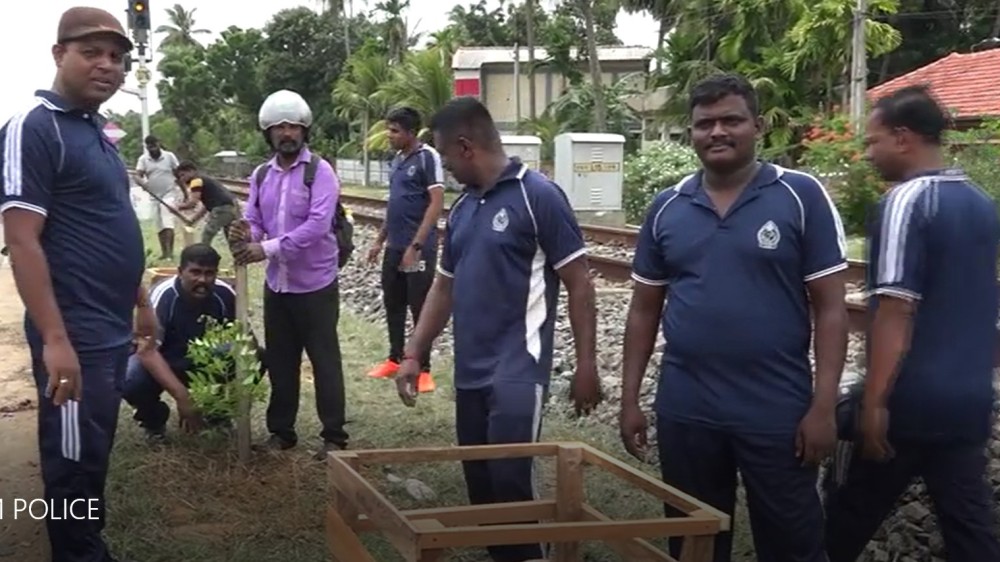 இலங்கை பொலிஸ் சேவையின் 156 ஆவது ஆண்டு நினைவாக மரம் நாட்டு வைபவம்