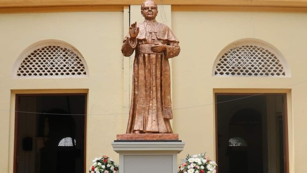 மறைந்த ஆயர் எமிலியானுஸ்பிள்ளை ஆண்டகையின் உருவச்சிலை திறந்து வைக்கப்பட்டது