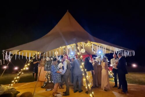 Gallery | Jolly Hucksters Mobile Bar Company | mobile bar Hertfordshire/mobile bar Buckinghamshire/mobile bar Hertfordshire/Wedding bar Buckinghamshire | wedding bar Hertfordshire | Real ale events bar /corporate events Hertfordshire/party bars Buckinghamshire/charity event bars