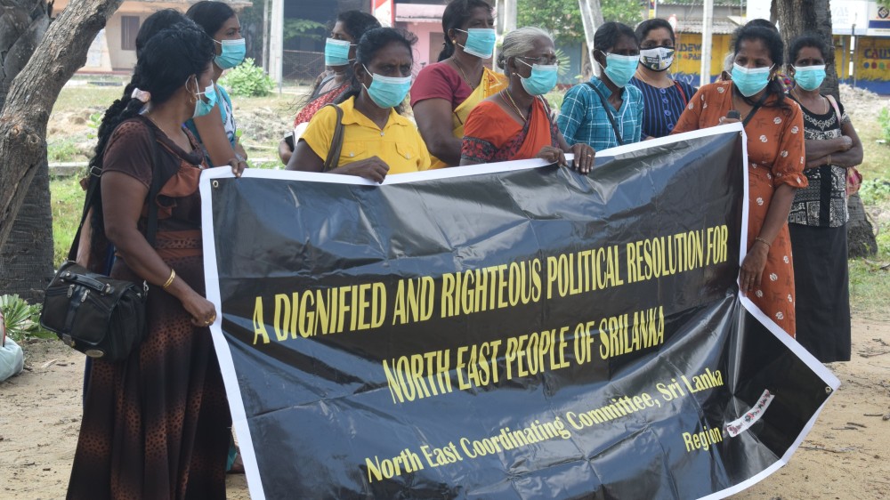 'கௌரவமான உரிமைகளுடன் கூடிய அரசியல் தீர்வுக்கான  மக்கள் குரல்' போராட்டம் 49 நாள் நானாட்டானில்