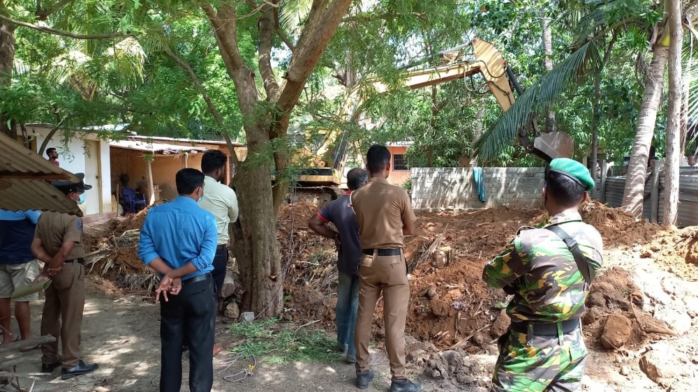 விடுதலைப்புலிகள் அமைப்பினரால்  புதைத்து வைக்கப்பட்ட புதையல்