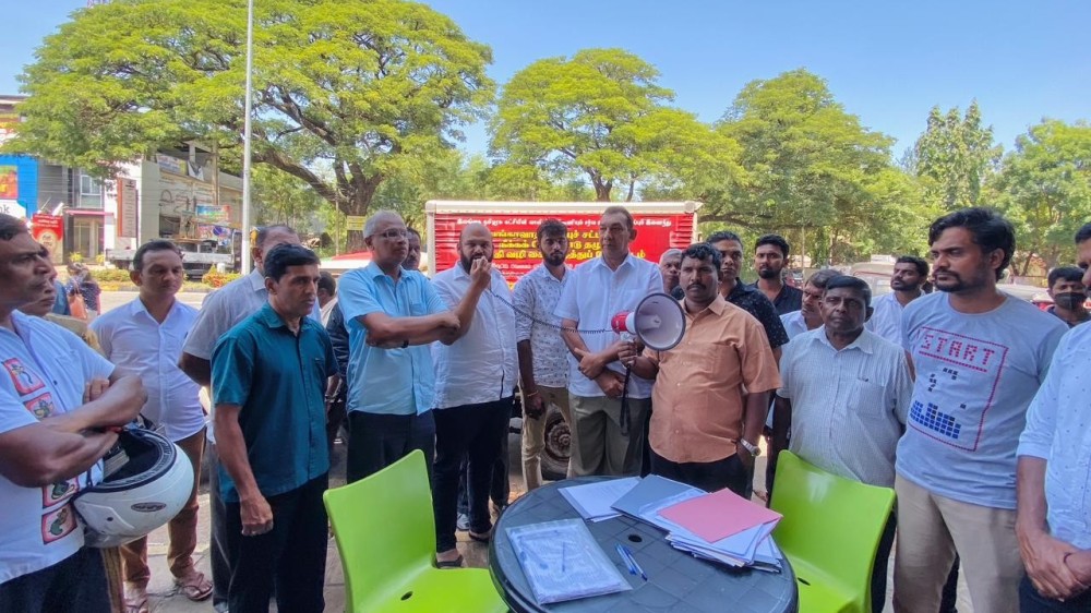 கையெழுத்து திரட்டும் நடவடிக்கை தம்புள்ளை, மாத்தளையில் முன்னெடுப்பு!