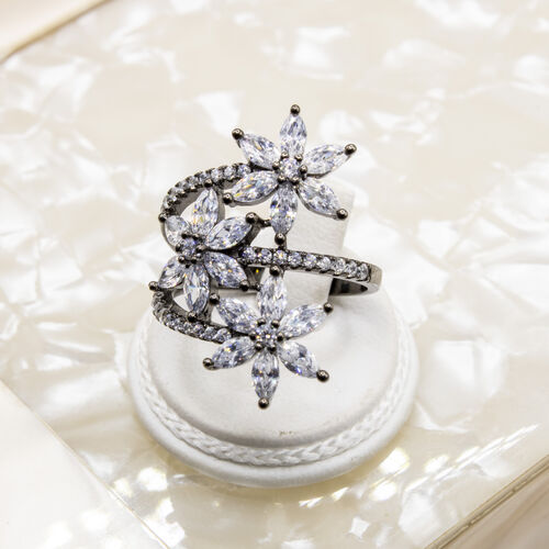 Moissanite stone set on antique silver ring