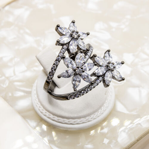 Moissanite stone set on antique silver ring